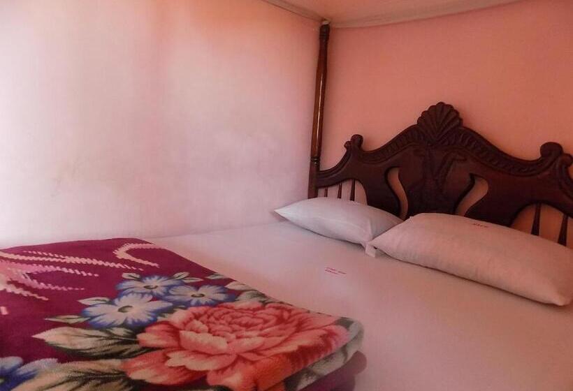 اتاق اکونومی, Sydney Hotel Kampala