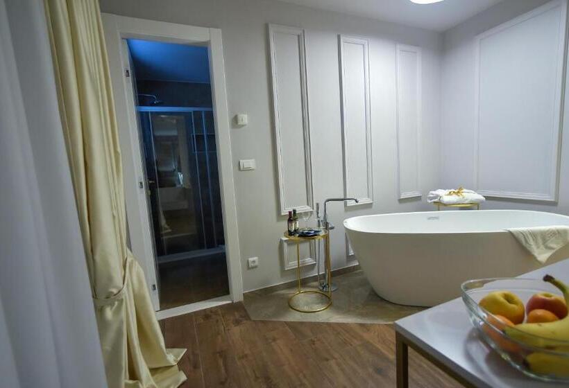 Номер Deluxe, Luxury Rooms Kadena