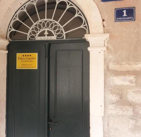 Quarto Estandar, Palace Augubio