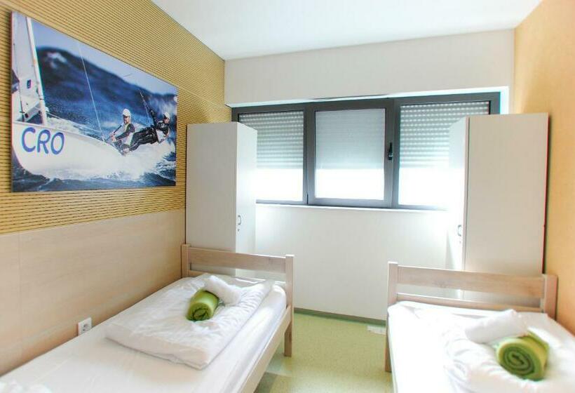Номер Стандарт, Windward Hostel Zadar