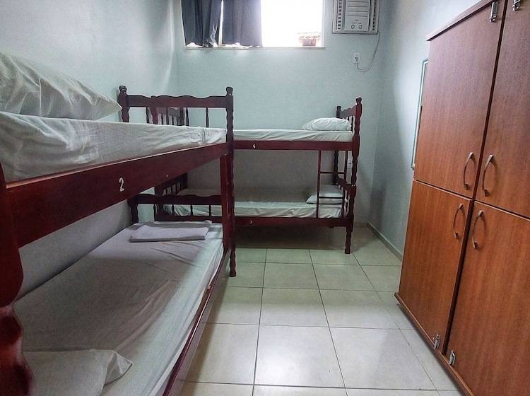 تختخواب در اتاق مشترک, Pousada Vila Praiana