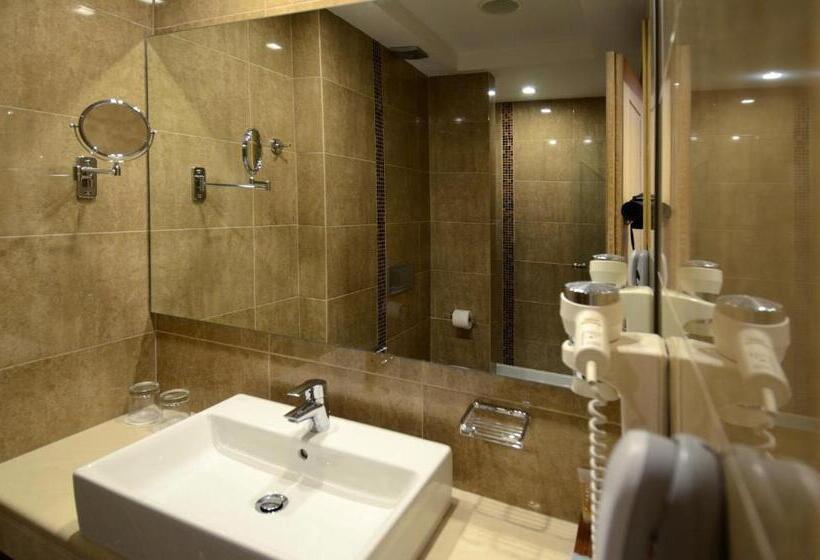 غرفة قياسية مطلّة علي حمام السباحة, Danai Hotel & Spa