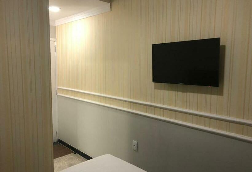 Номер Deluxe, Redentora Plaza