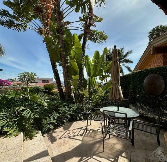 キングサイズベッドのデラックススイート, Lindo Ajijic Bed & Breakfast