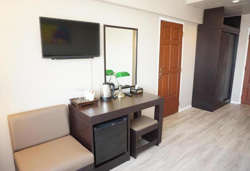 اتاق لوکس, Taris Art Hotel Phrae