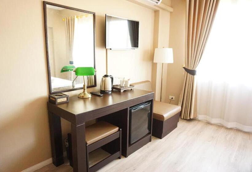 اتاق استاندارد با چشم‌انداز, Taris Art Hotel Phrae