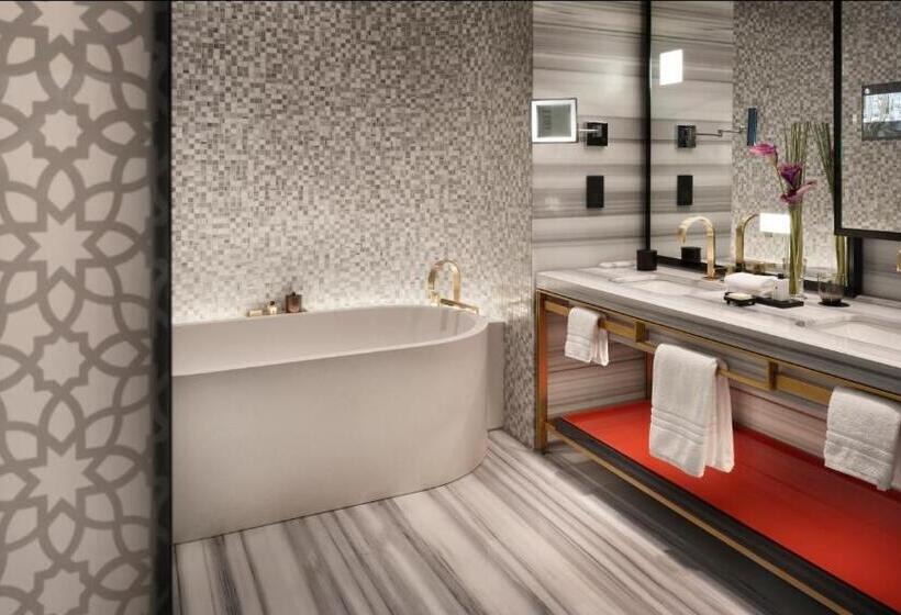 اتاق لوکس, Four Seasons Hotel Kuwait At Burj Alshaya