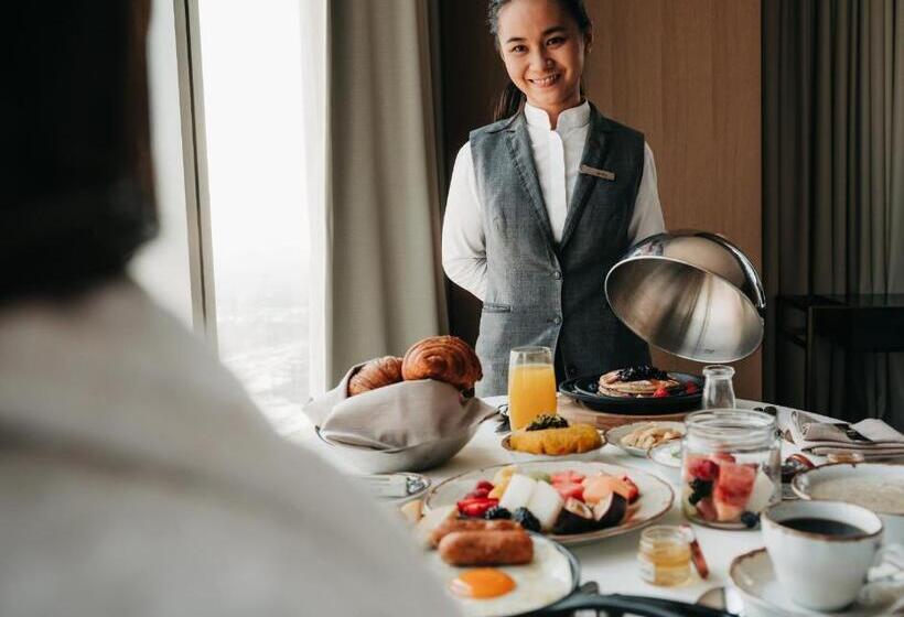 سوئیت با تخت بزرگ, Four Seasons Hotel Kuwait At Burj Alshaya