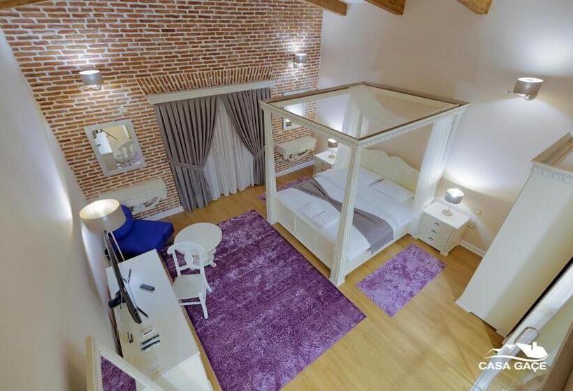 سوییت سوپریور, Casa Gaçe