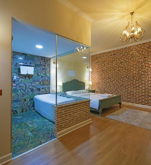 סוויטת ג'וניור, Casa Gaçe