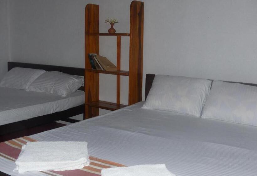 سوئیت جونیور خانوادگی, Ocean View Beach Resort   Kalpitiya
