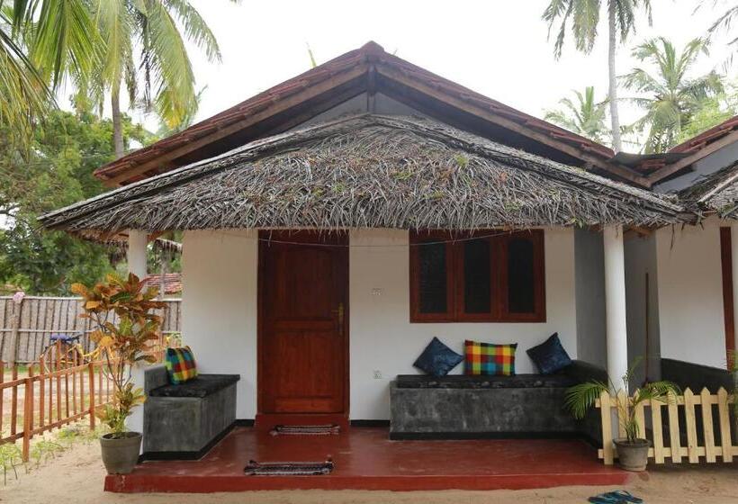 اتاق لوکس با تخت بزرگ, Ocean View Beach Resort   Kalpitiya