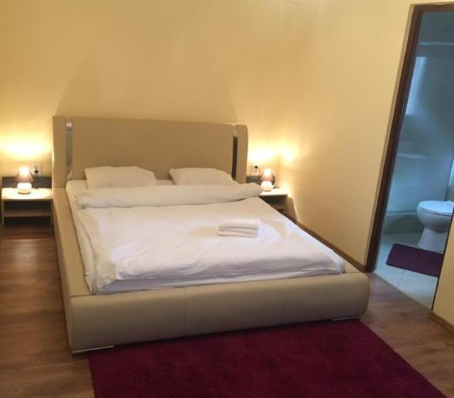 اتاق استاندارد با وان آب گرم, Casa Aurelia