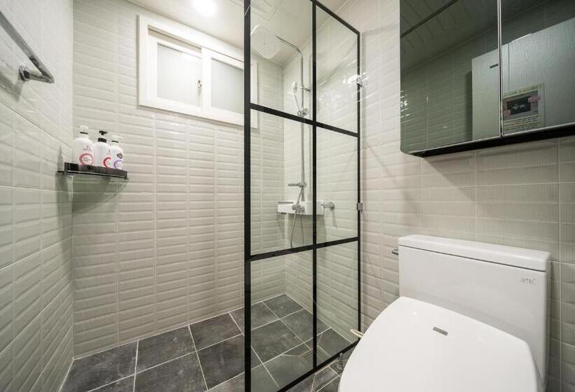 اتاق استاندارد, Malu Hotel Suwon