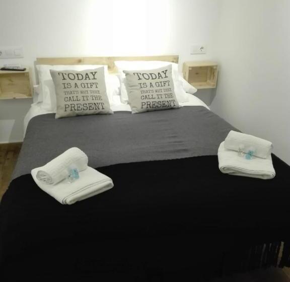 Номер Basic, Hostal Ciempozuelos, Cerca Del Parque Warner Y Madrid