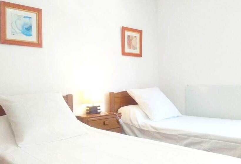 Четырехместный Номер Стандарт, Habitacions Sant Pere Claver