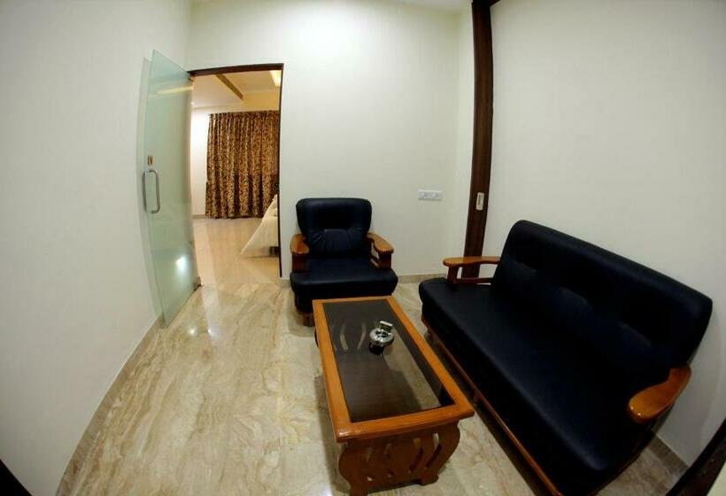 סוויטה, Rathna Residency