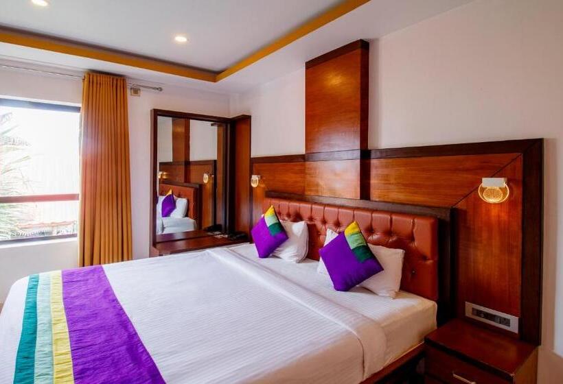 Номер Deluxe, Treebo Premium Palmyra Milford, 2 Km From Alleppey Beach
