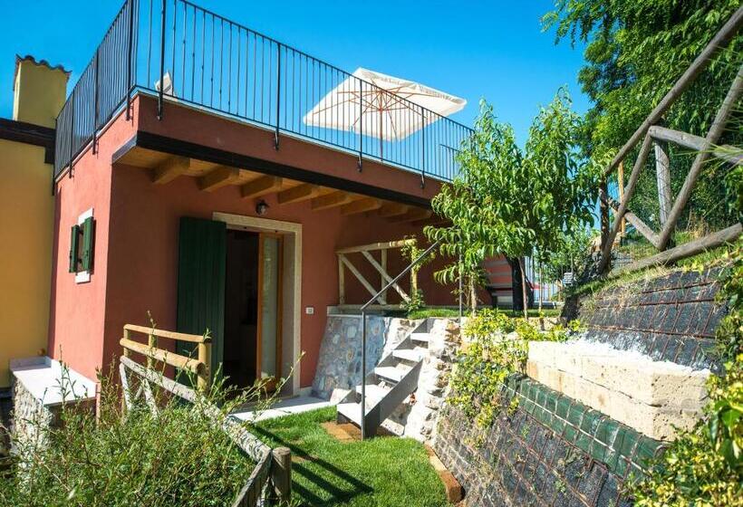 اتاق خانوادگی, B&b La Rubiana