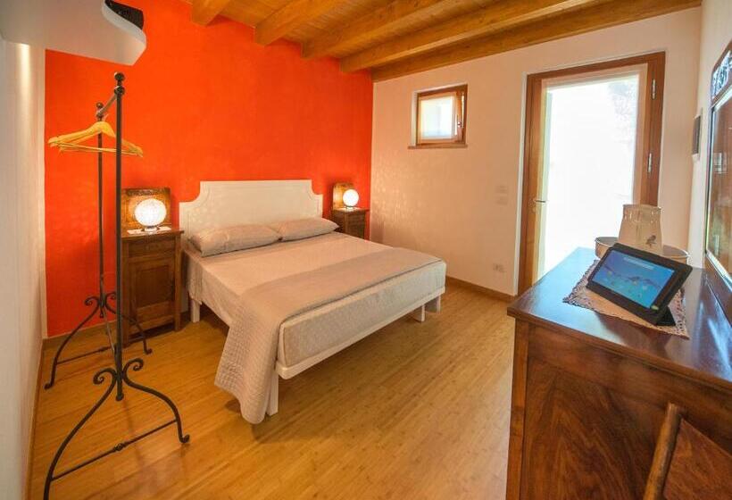اتاق خانوادگی, B&b La Rubiana