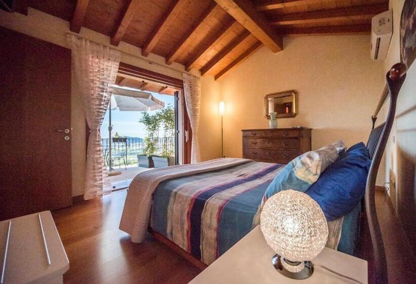 اتاق استاندارد با بالکن, B&b La Rubiana