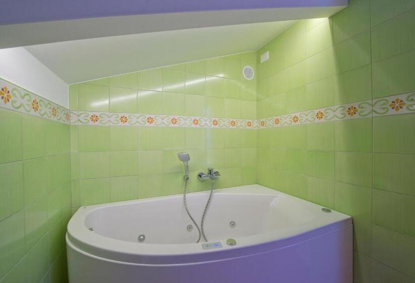اتاق استاندارد, Albadamare Boutique