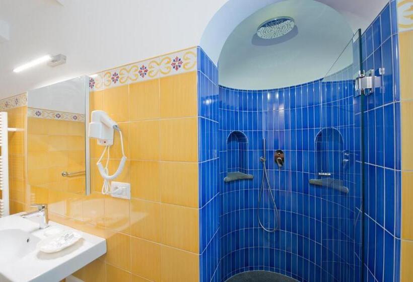 اتاق لوکس, Albadamare Boutique