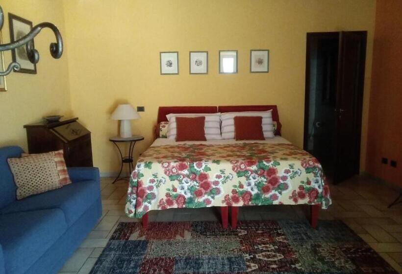 اتاق استاندارد سه نفره, Cascina Baresane