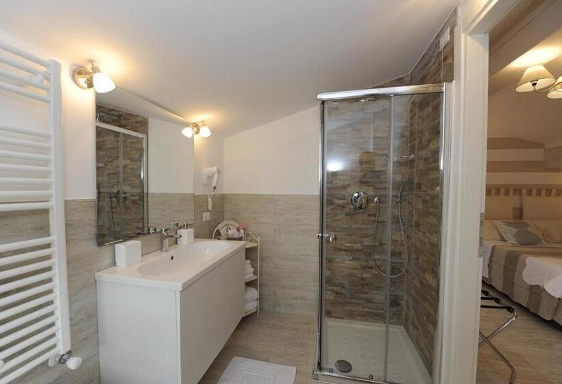 اتاق استاندارد, Corte Caselle