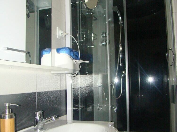 Apartamento 1 Dormitório, Pensiunea Crown Royal