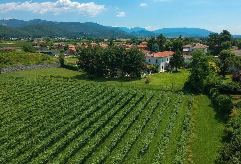 Трехместный Номер Стандарт Вид на Сад, Villa Franca In Franciacorta