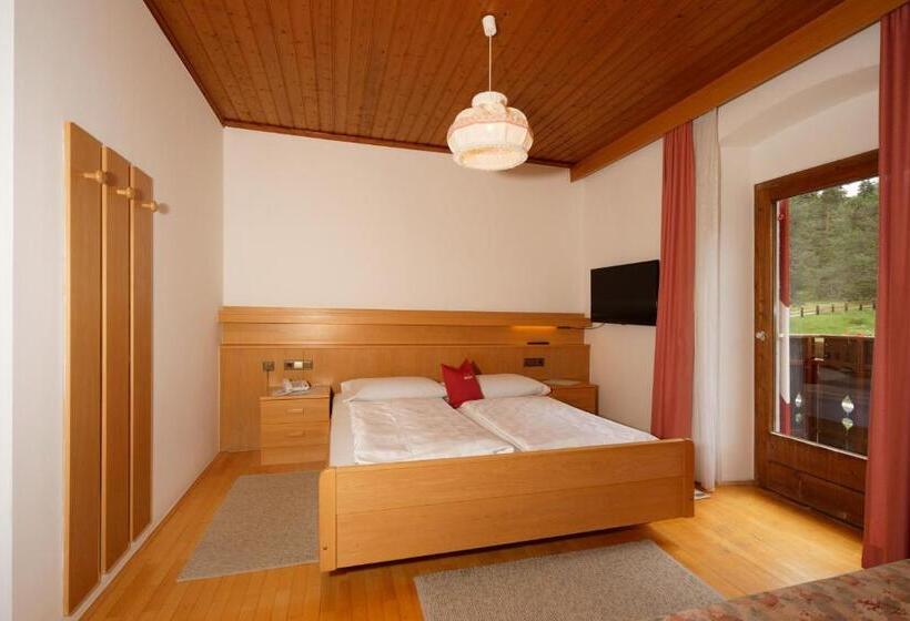带景观的三人标准房间, Alpin Natur Hotel Brückele
