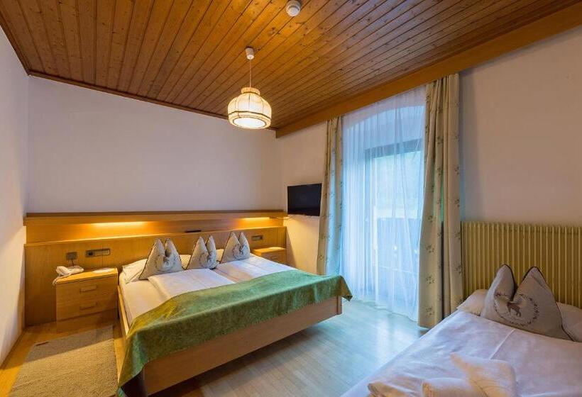 带景观的三人标准房间, Alpin Natur Hotel Brückele