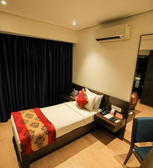اتاق استاندارد یک نفره, German Palace Near To Airport