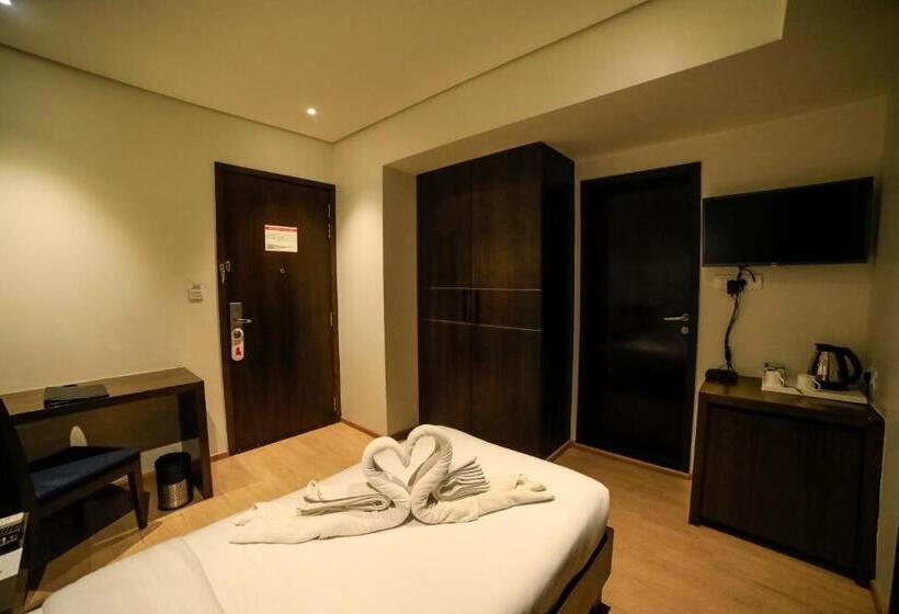 اتاق استاندارد یک نفره, German Palace Near To Airport