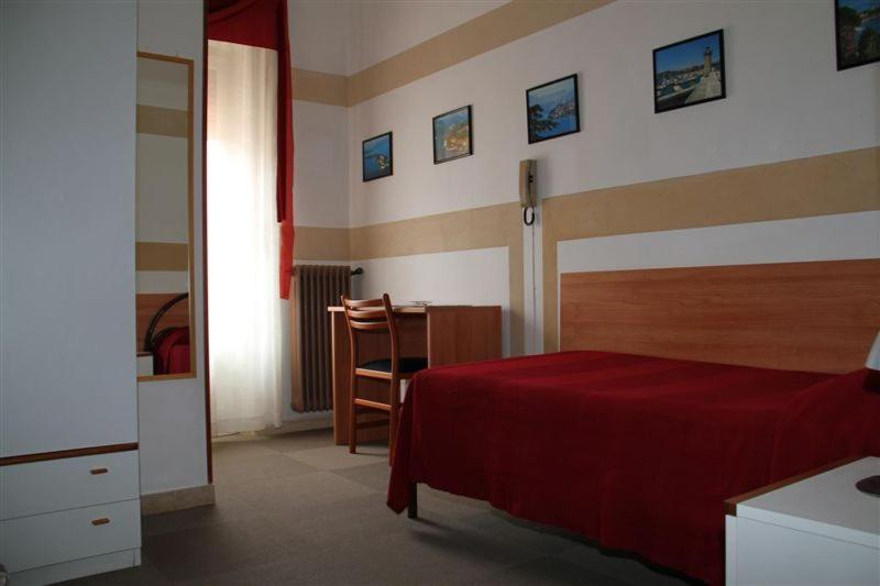 اتاق استاندارد یک تخته با بالکن, Albergo Al Pescatore