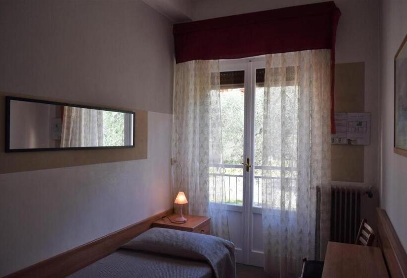 اتاق استاندارد سه تخته با بالکن, Albergo Al Pescatore