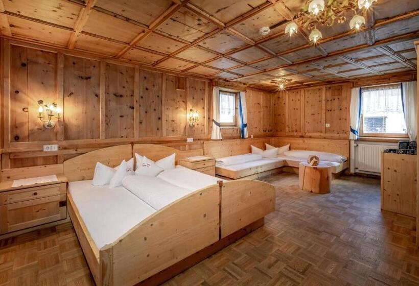 Quarto Estandar, Anigglhof