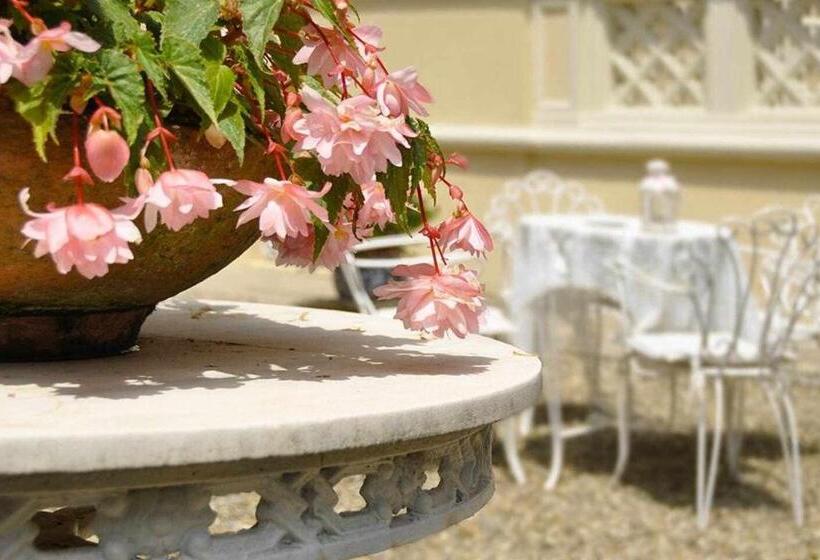 חדר סטנדרט נוף לגינה, Villa La Moresca Relais De Charme B&b Adults Only