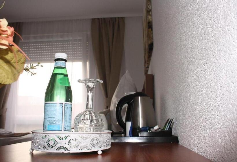 غرفة قياسية فردية, Vesa