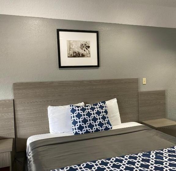 Suite Lit King, Island Suites Hobby Airport