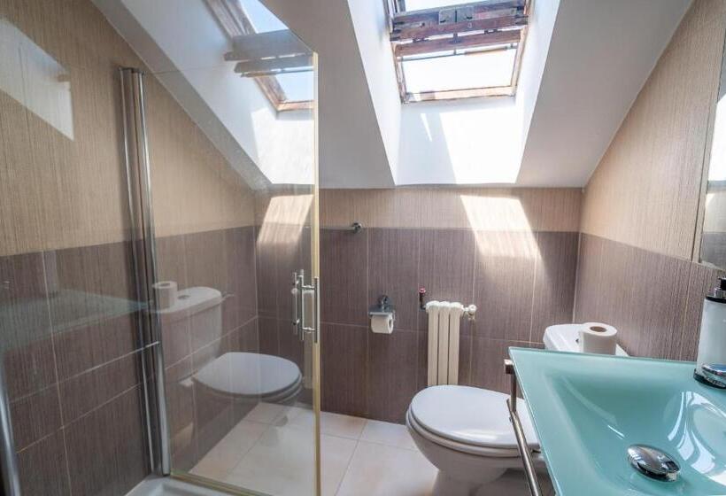 Quarto Estandar, Alojamientos Valdecilla 3000