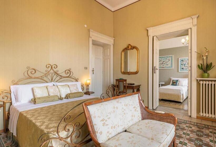 اتاق استاندارد چهار تخته, Palazzo Santa Caterina