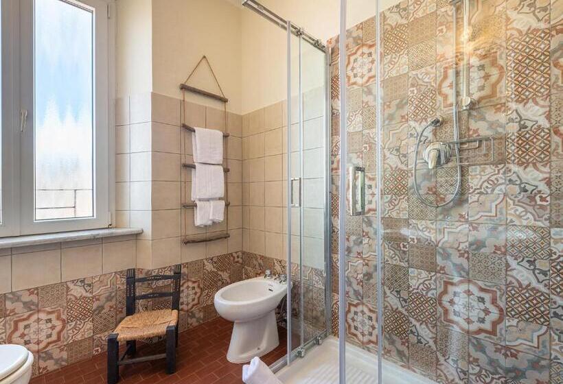 Standard room with outdoor bath, Palazzo Santa Caterina