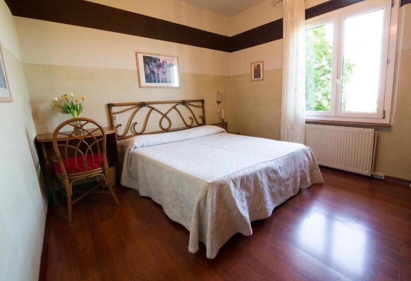 Полулюкс Вид на Озеро, Castello S. Antonio