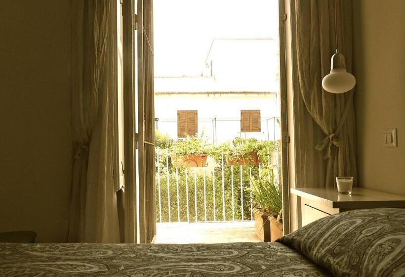 اتاق استاندارد با بالکن, 4 Balconi Rooms Boutique B&b