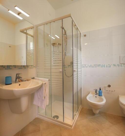 Quarto Familiar, B&b Villa Flora