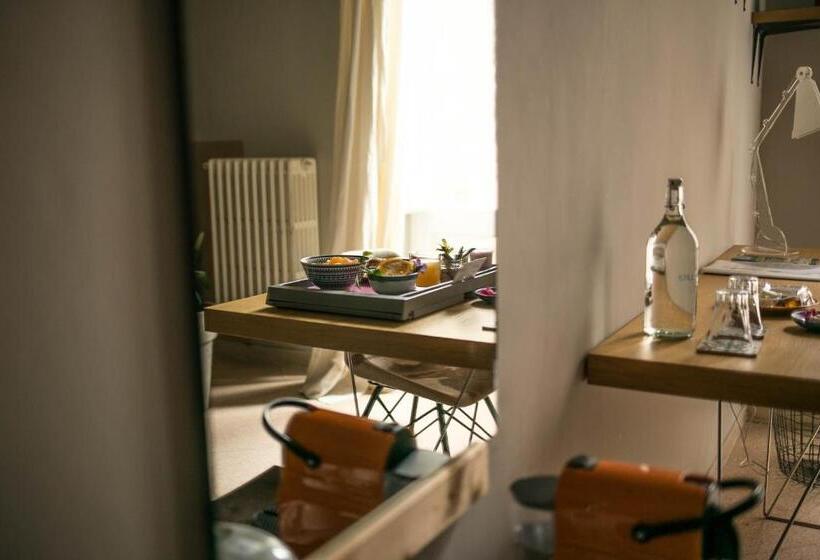 سوییت با استخر, 4 Balconi Rooms Boutique B&b