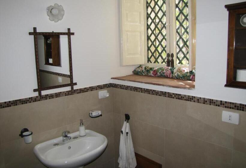استودیوی استاندارد, B&b La Casa Di Pippinitto