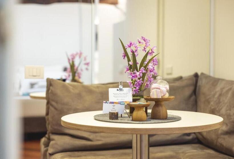 اتاق عادی, Hi Room Vicolo Del Vò